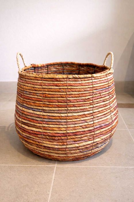 Cesto Decorativo em Fibra Natural – Artesanal e Multicolor