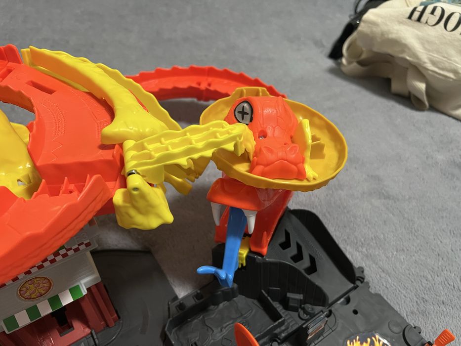 Ігровий набір Hot Wheels Атака кобри