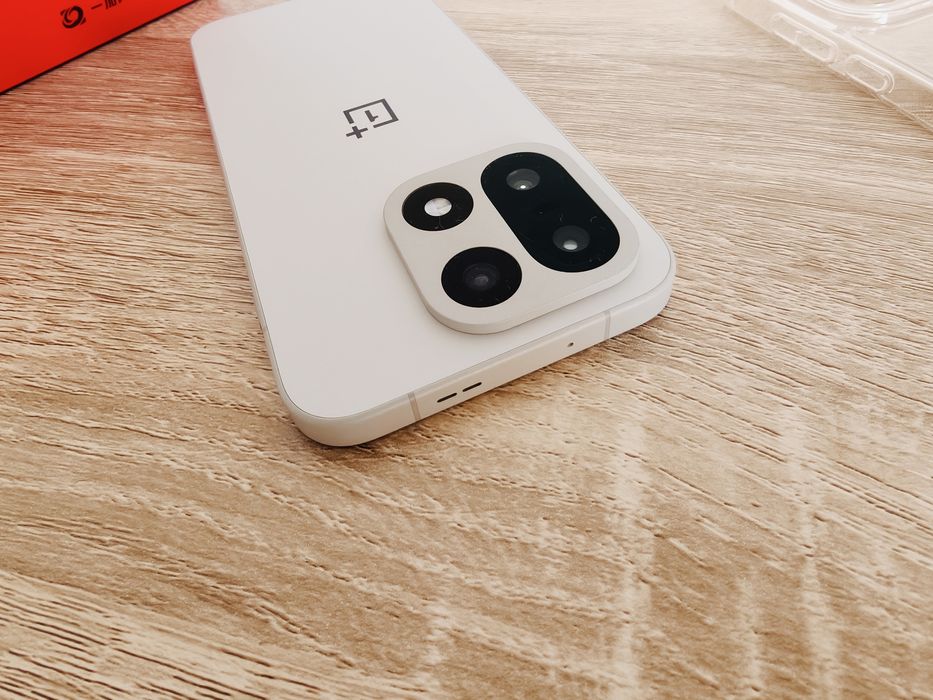 Oneplus 15 - 12/256 - Sand