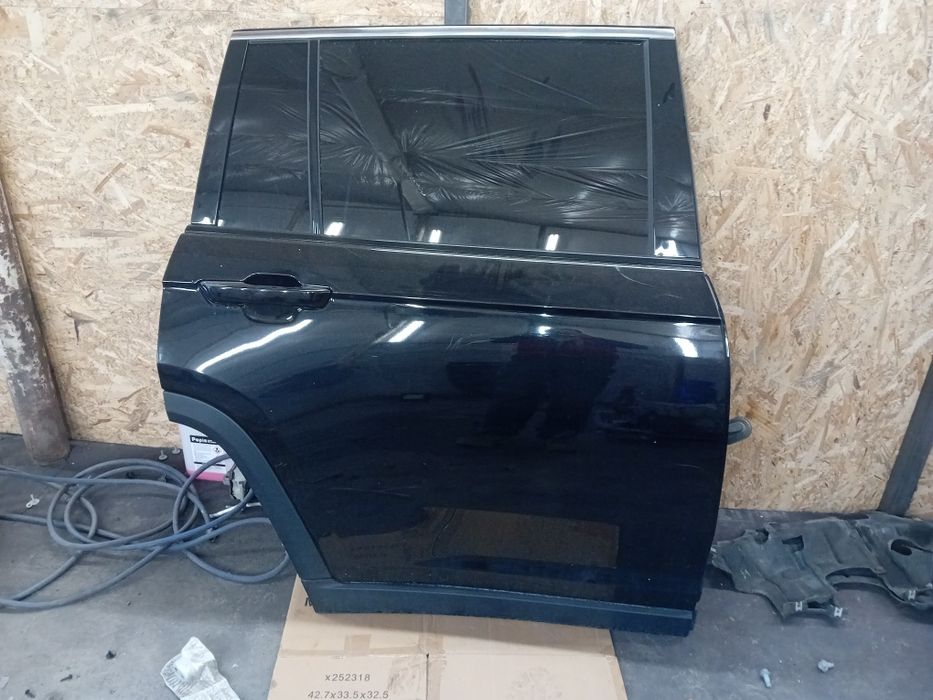 Drzwi prawy tyl jeep Grand cherokee wl long  kolor pxj