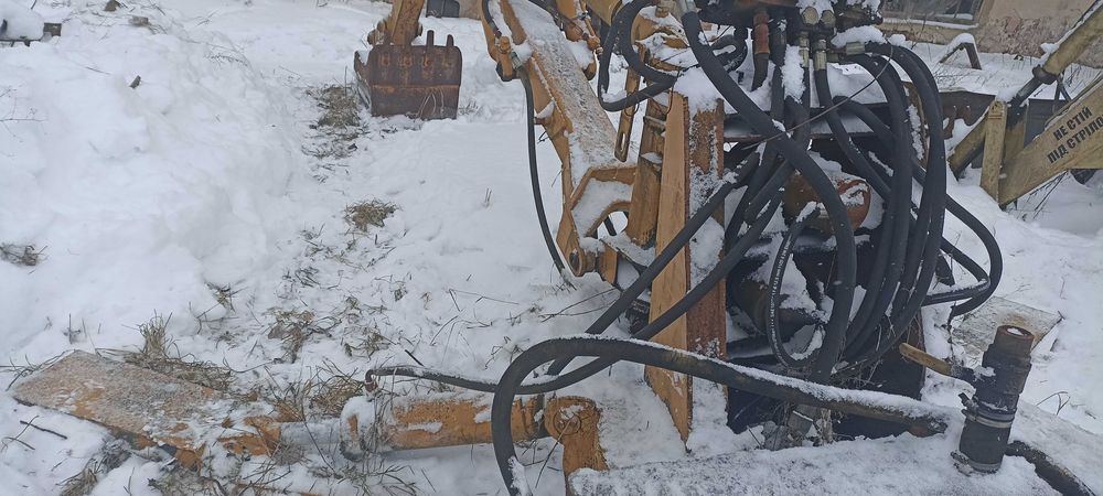 Продам установку екскаватора борекс з навантажувачем.