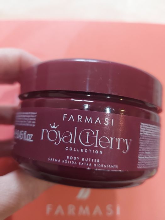 Creme de Corpo Vegan com Manteiga de Karité  Linha Cereja da Farmasi