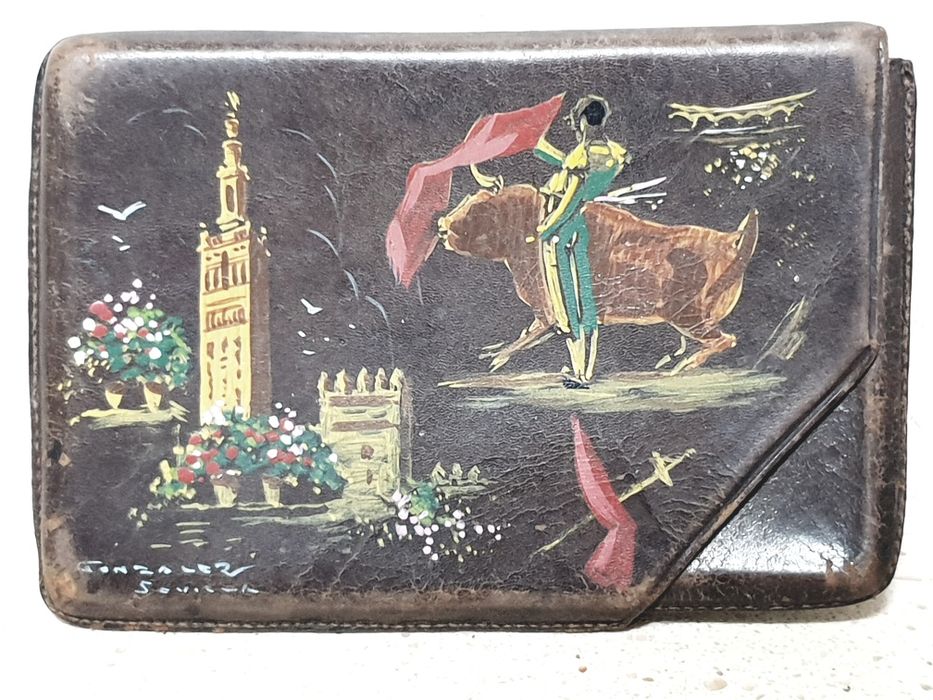 Antiga cigarreira espanhola em couro pintado à mão