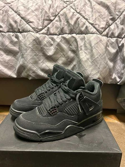 Joordan 4 Retro Black A Blend of Style and Comfort 38