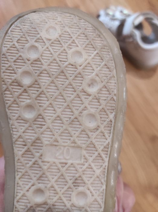 Сандалі для малечі