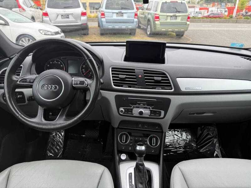 2017 Audi Q3 2.0T quattro Premium