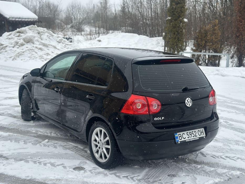 Продам Volkswagen Golf 5