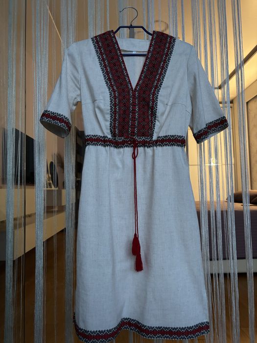 Сукня-вишиванка 34-36 розмір