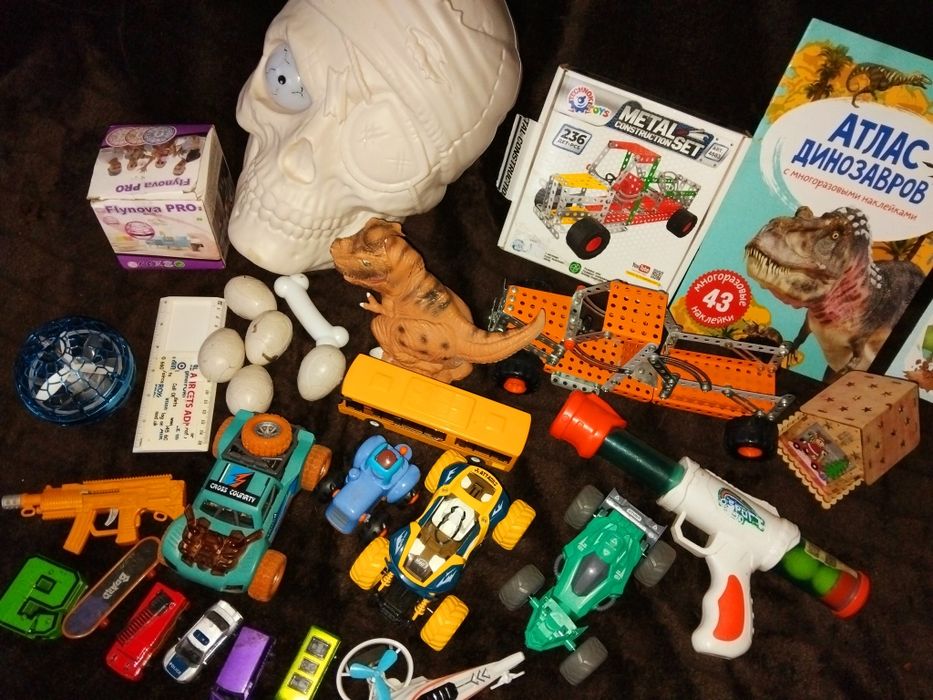 Игрушки для мальчика