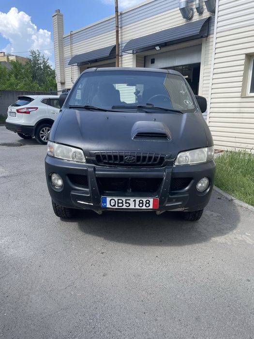 Hyundai H1. 4x4   3 000$