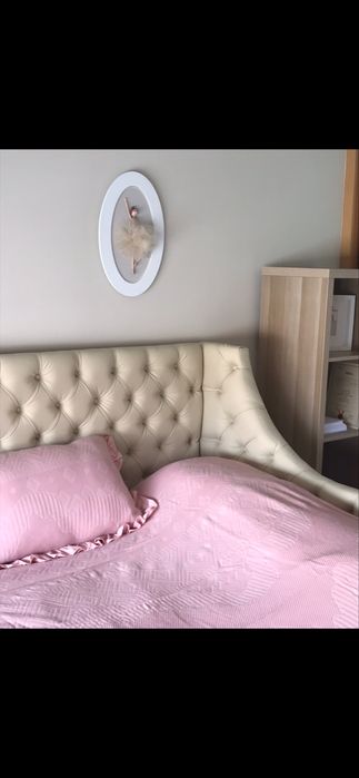 Cama de casal em ecopele