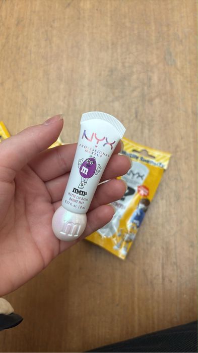 Nyx M&M’s secret blind box