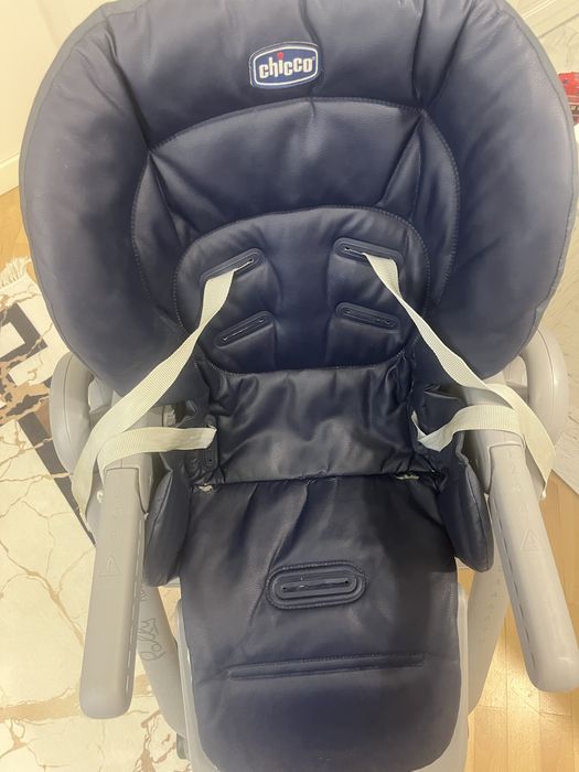 Крісло стілець годувальний chicco magic