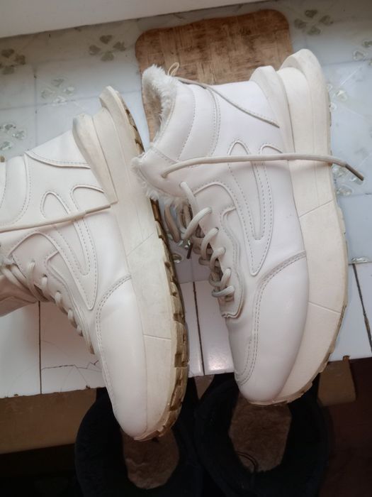 Зимние кроссовки женские еко-кожа 39-40 р