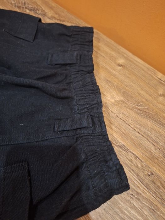 Czarna mini spódniczka Bershka