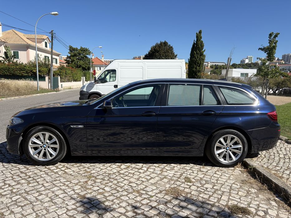 BMW F11 520d com teto de abrir