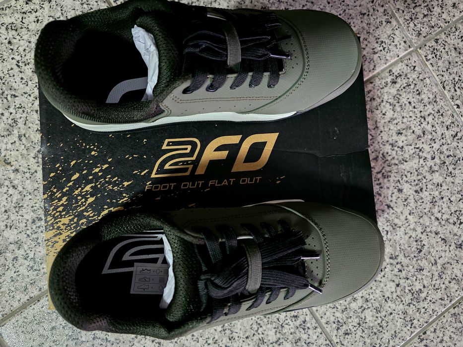 Sapatos Specialized BTT 2FO 41 - NOVOS
Clip 41p