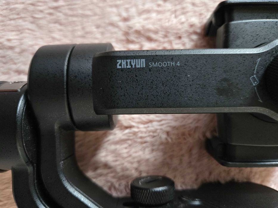Gimbal Zhiyun Smooth 4
