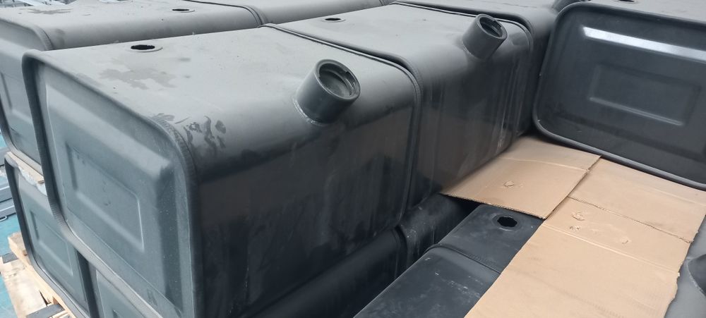 Паливний бак 180л.