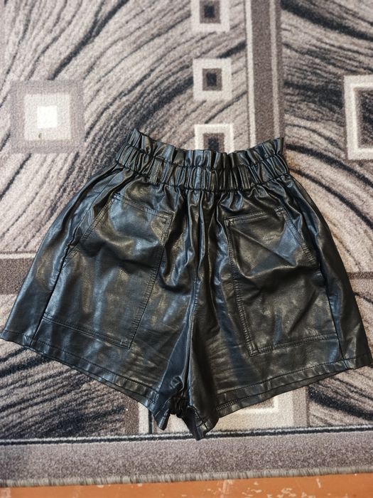 Продам шорти шкіряні