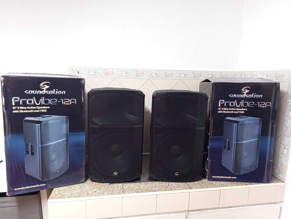 2-Colunas Ativas Soundsation 880W/Novas