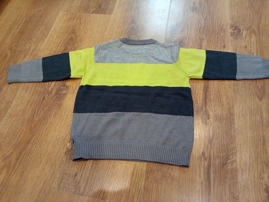 Sweter chłopięcy 86