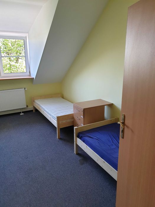 Będzin Siemońska 2 – noclegi dla pracowników і переселенців з України