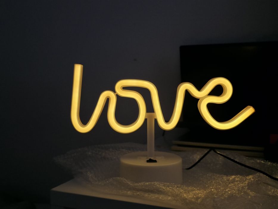 Lampka neonowa neon led napis love usb