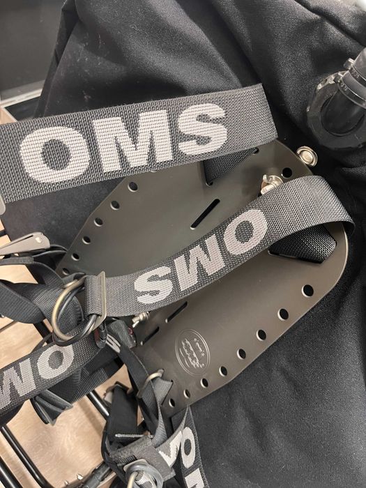 OMS SmartStream – jacket nurkowy (skrzydło) ze stalową płytą