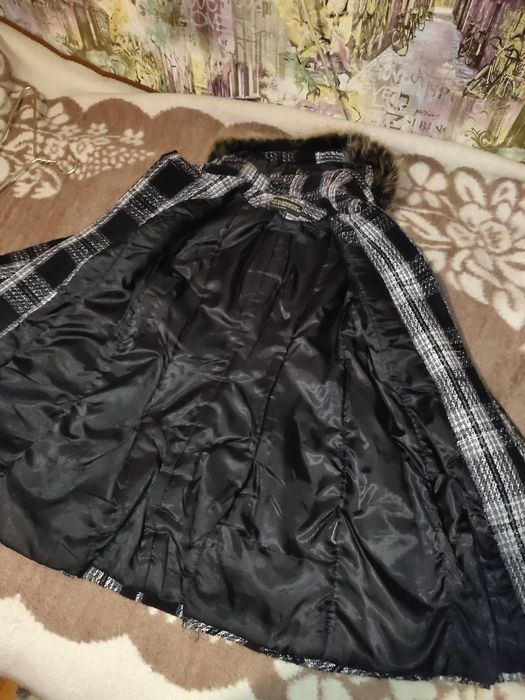 Продам пальто на девушку