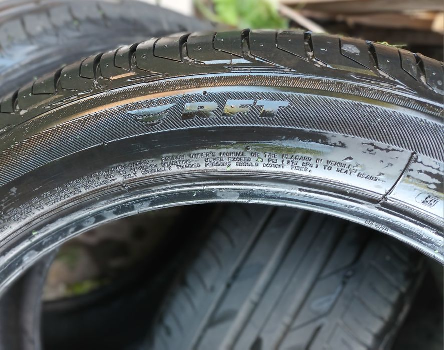 Шини 225×50R18 Bridgestone RFT