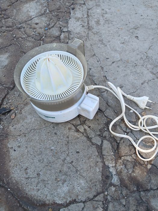 Соковыжималка электро для цитрусовых