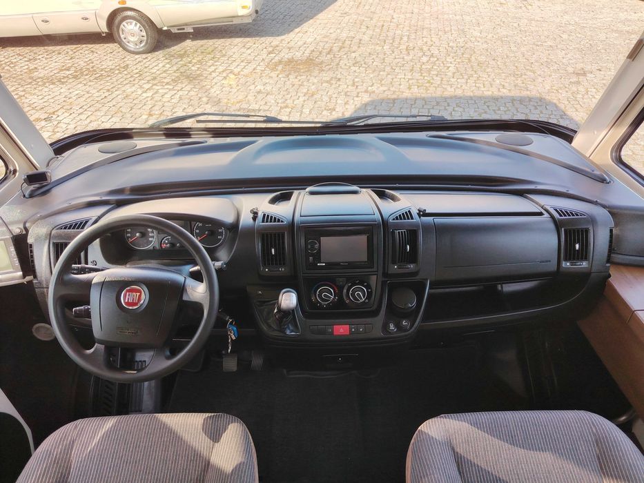 Autocaravana DETHLEFFS i7150 cama central