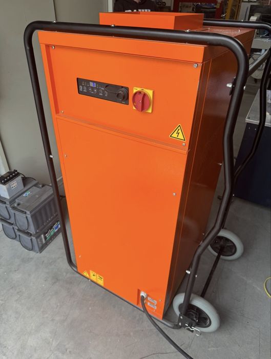 Osuszacz powietrza 400V największy z największych mobilny nowy