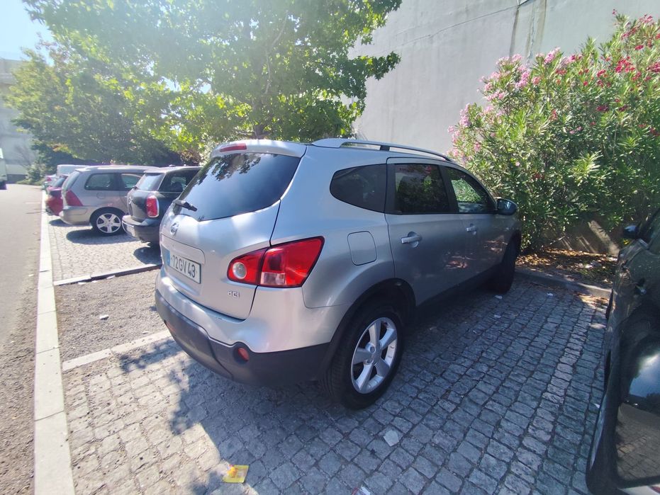 Nissan qashqai +2 2.0dci