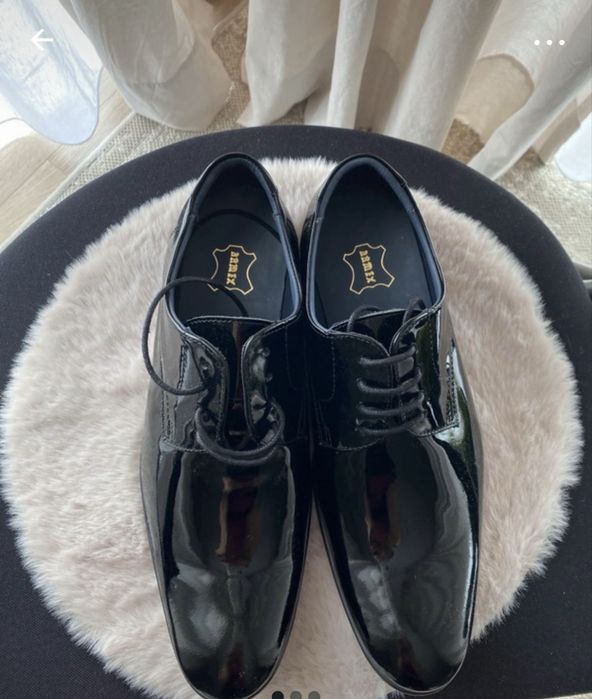 Lakierki roz 44  Nowe