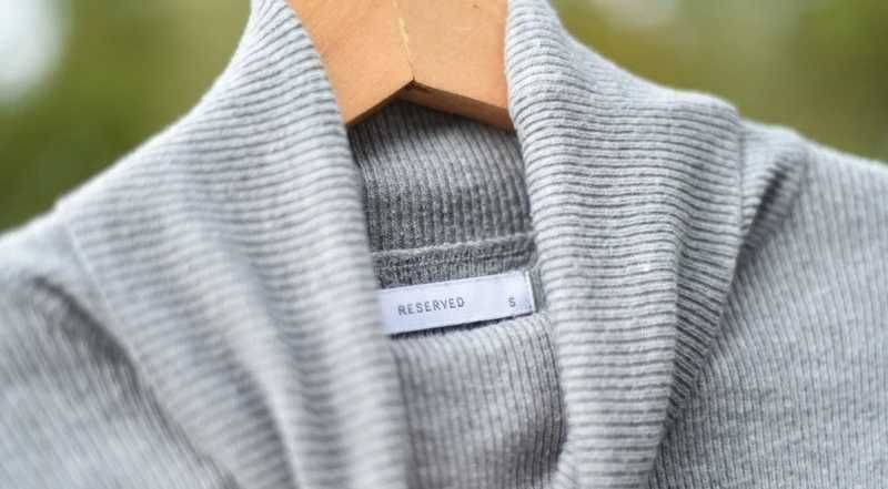 Szary ciepły damski sweter golf Reserved 36 S