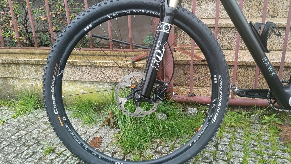 Bicicleta Carbono – SRAM XX1, FOX 100mm, Revisão Feita