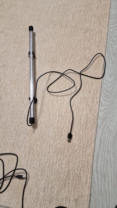 Погружна лампа для акваріума