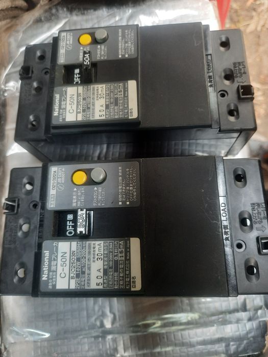 Автоматичний вимикач 50А