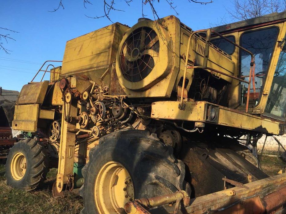 Комбайн ДОН 1500