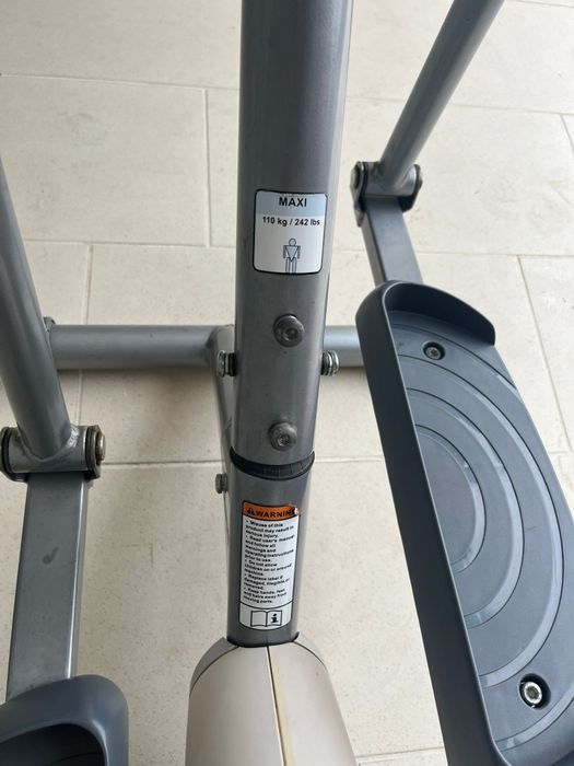 Elíptica domus FC100