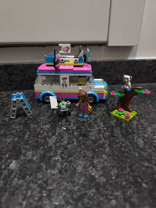 LEGO Friends 41333 Furgonetka Olivii 41333