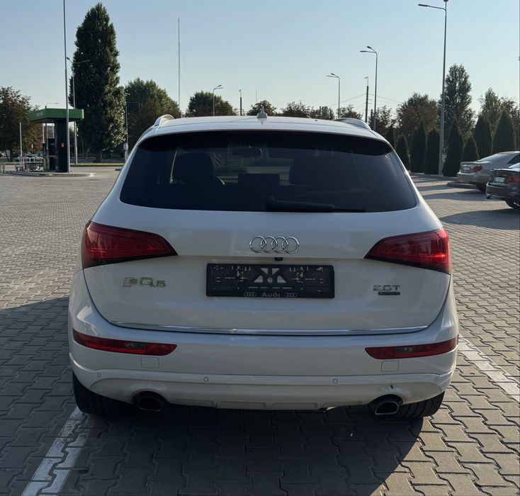 Audi Q5 TFSI 2.0 Premium Plus