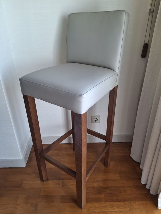 cadeiras altas tipo bar