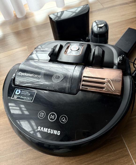 Robot sprzatający odkurzacz Samsung VR9200