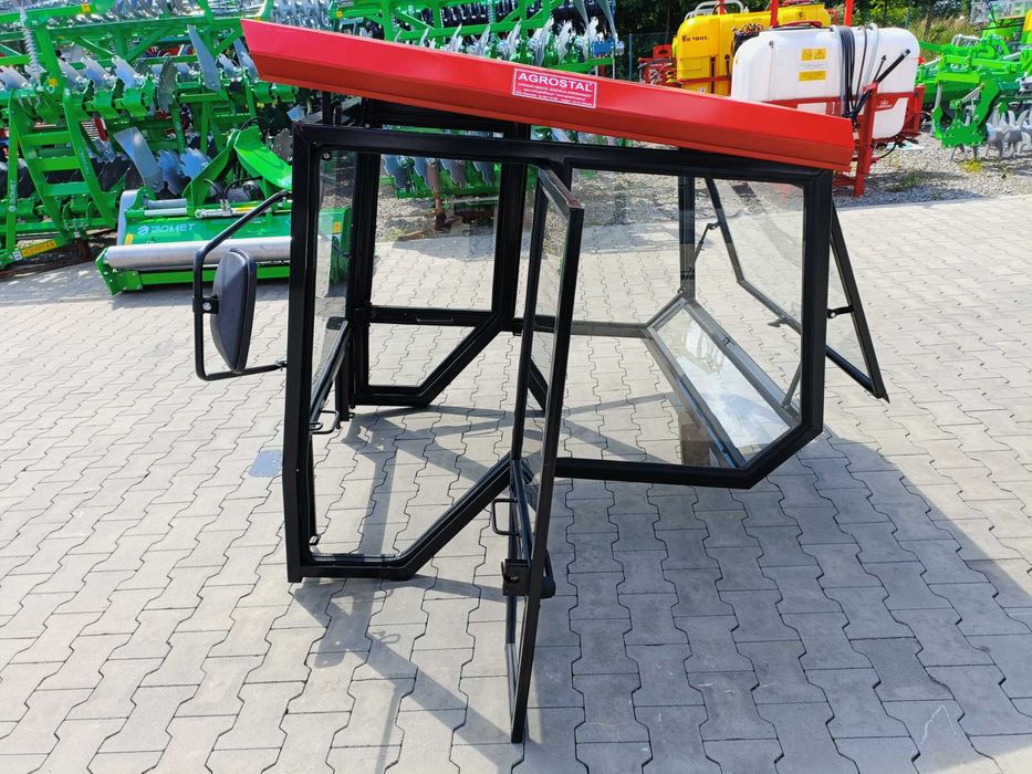 Kabina ciągnikowa do ursus c330 c360 mf t25 bez błotników AGROSTAL