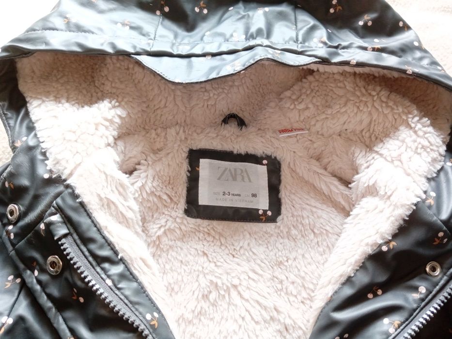 Casaco Impermeável Zara Forrado a Pelo - Criança 2/3 Anos - Quentinho!