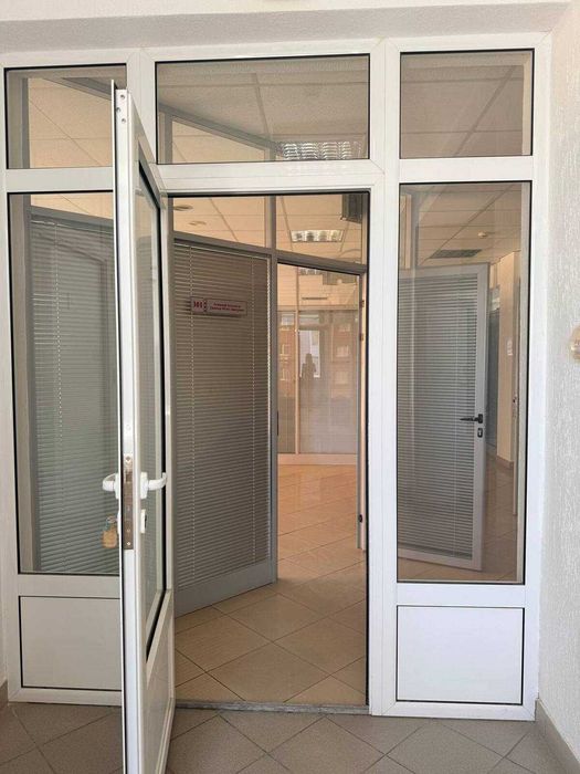 Продаж офісів. Інвестиційний обʼєкт. Ремонт. Дахова котельня. Сонячні панелі.