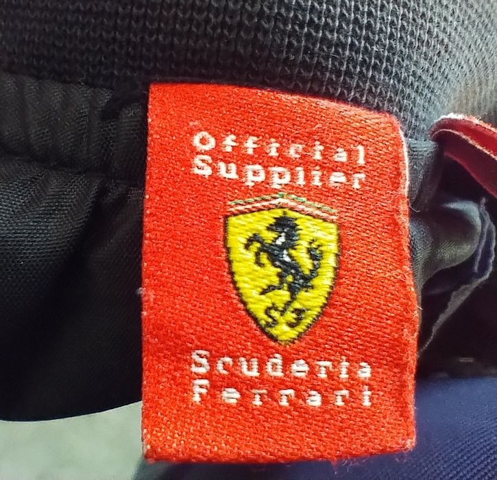Kurtka Formuły 1 Scuderia Ferrari zdobyła 16